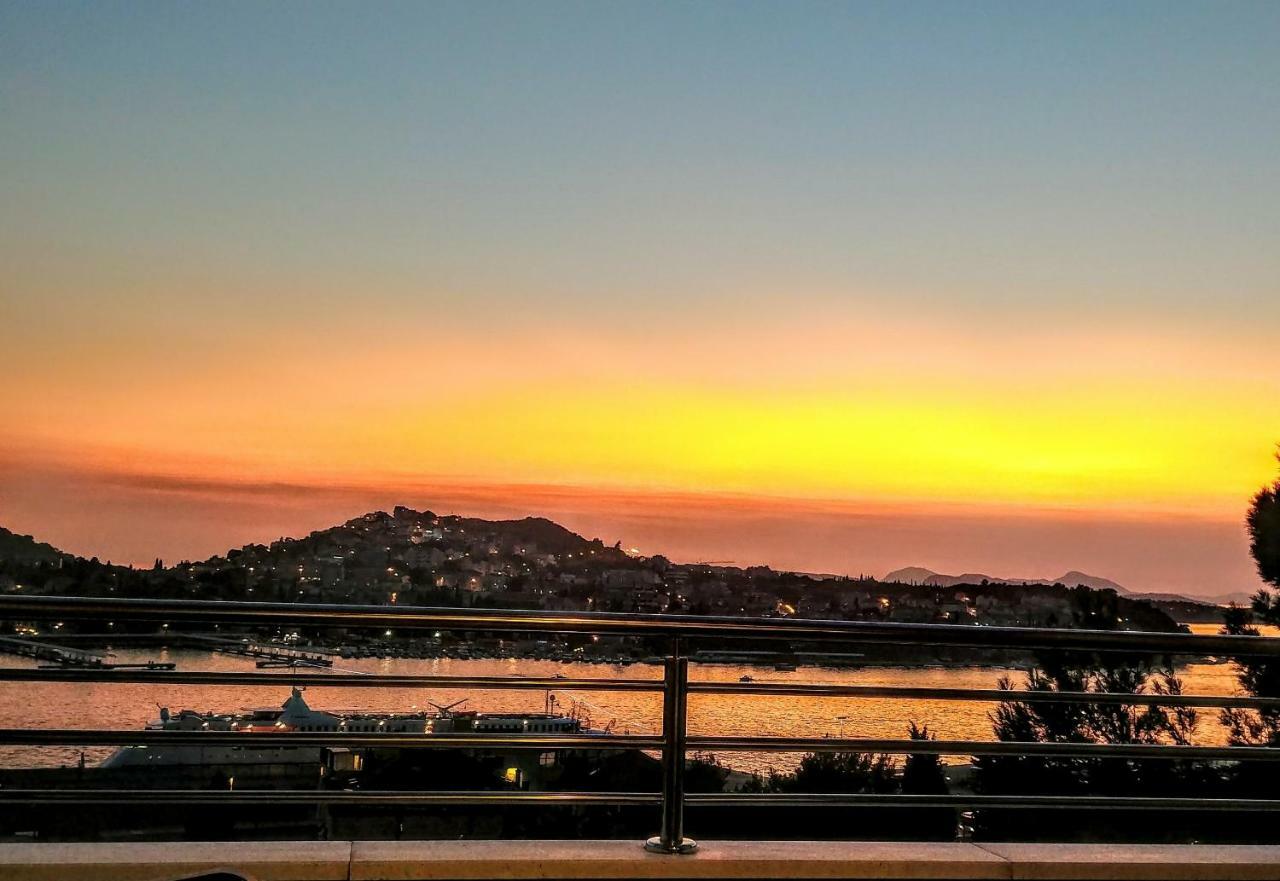 Beautiful 2 Bedroom 2 Bathroom Sea View, Free Parking Dubrovnik Eksteriør bilde